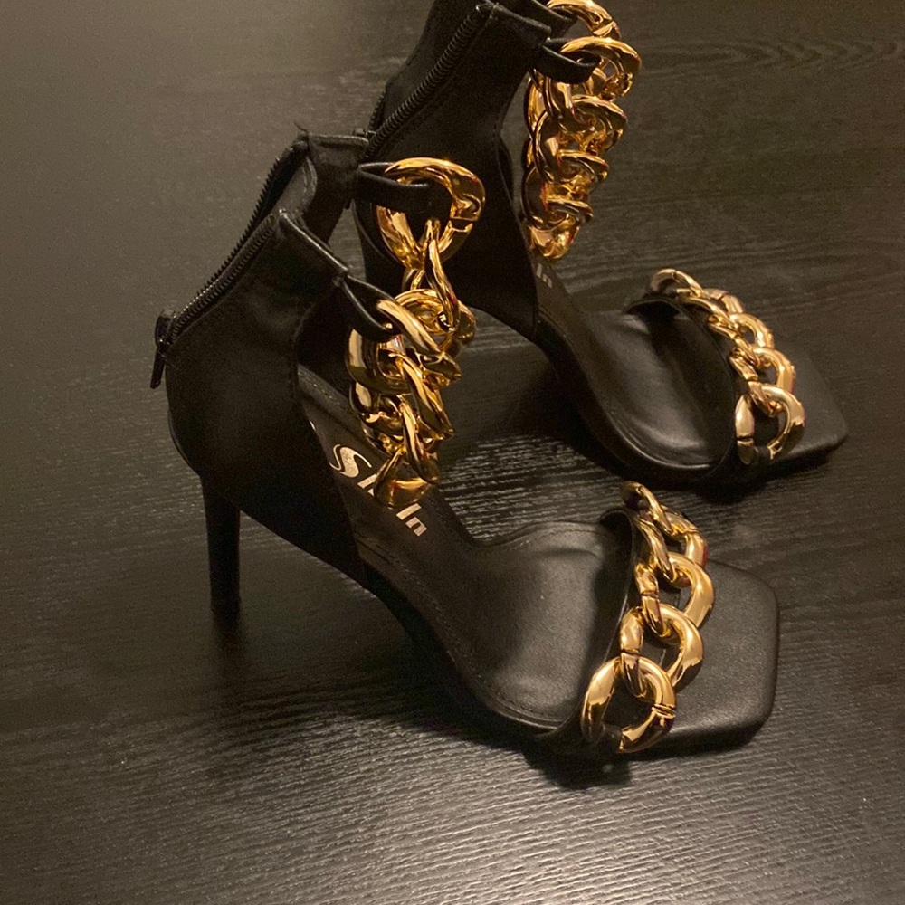 Black Gold Chain Stilettos